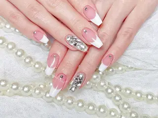 ネイル 🦋 Queenieのネイルデザイン