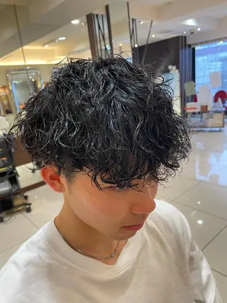 ショート パーマ メンズ メンズパーマ特化 【八王子】鈴木 惟人のヘアスタイル