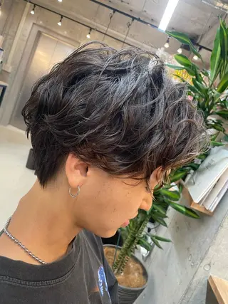 ミディアム パーマ メンズ メンズ縮毛矯正 細谷碧海のヘアスタイル