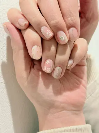 ネイル Nail Ann Lily（研修中)のネイルデザイン