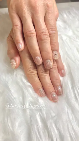 ネイル ビューティーサロン B.glossyのネイルデザイン