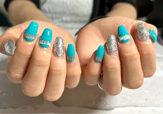 ミディアム 2DY NAIL SALONのネイルデザイン