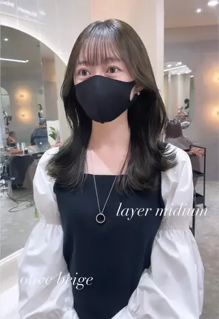 ミディアム YUKI / レイヤーカット🤍のヘアスタイル