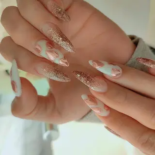 ネイル RUNWAY 　　のネイルデザイン