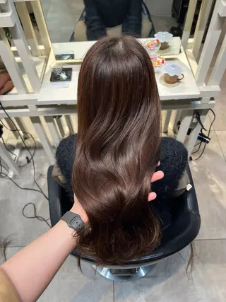 ロング カラー 恵比寿結べるレイヤー 地毛風カラー大場のヘアスタイル