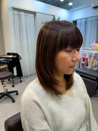 ミディアム カラー 似合う髪型見つけます AYAKAのヘアスタイル