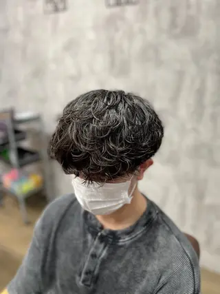 ショート パーマ メンズ シャドウパーマ/縦落 ちパーマ 大久保拓実のヘアスタイル