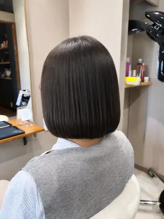 ミディアム 鏡原 実和のヘアスタイル