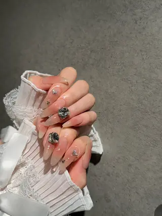 ネイル I-nailロング /ワンホン/キラキラのネイルデザイン