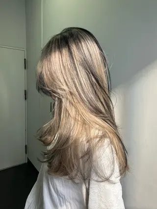 ロング カラー ケアブリーチ特化✨/ 艶カラー/エクステのヘアスタイル