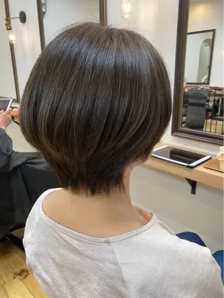 ショート 大井 陽菜のヘアスタイル