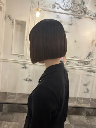ショート ボブ・カラー 琴音のヘアスタイル