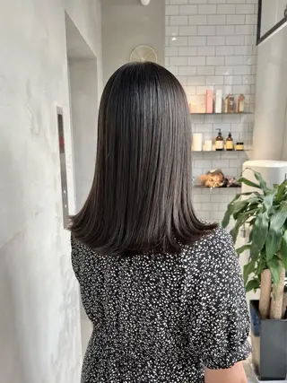 ミディアム カラー 佐久間 未來のヘアスタイル