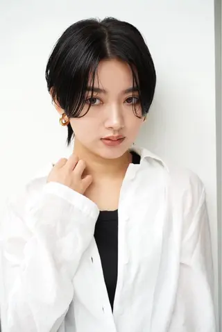 ショート カラー 八幡 空乃のヘアスタイル