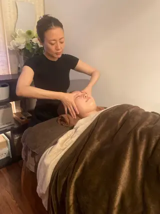 小顔&美肌 サロンLINKAのエステ・リラクイメージ