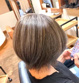 ショート カラー くどう りんかのヘアスタイル