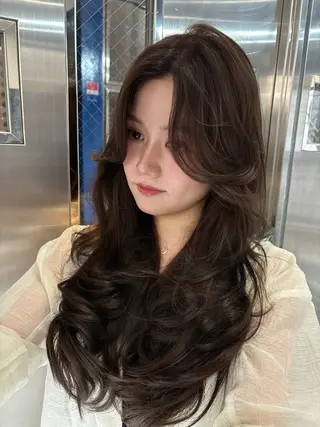 ロング カラー モデル様募集中❣️ mikuのヘアスタイル
