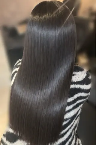 ロング 💜eluあやね💜 🫧カラー・縮毛矯正のヘアスタイル