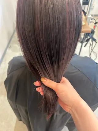 セミロング 🩷透明感カラー 🩷レイヤー・ボブのヘアスタイル
