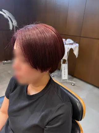 ショート カラー 長谷川 紗羅のヘアスタイル