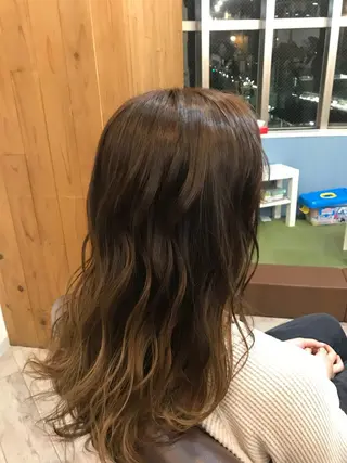 セミロング 豊中駅3分eha レッスンモデルのヘアスタイル