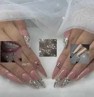 ネイル R Nailのネイルデザイン