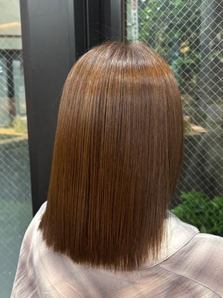 カラー 岡元 舞湖のヘアスタイル