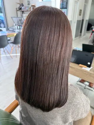 セミロング 花森 捺巳のヘアスタイル