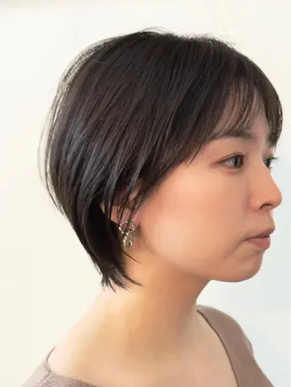 ショート ‘elua STYLE LABのヘアスタイル