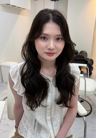 ロング カラー 韓国ヘア/レイヤー Lily Wongのヘアスタイル