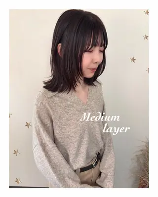 ミディアム カラー 市川 千夏のヘアスタイル