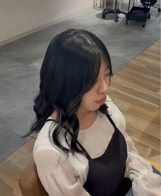 セミロング 宮田 愛弓のヘアスタイル