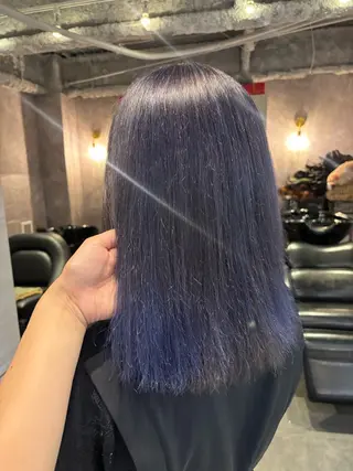 ミディアム 🐈‍⬛momo🐾 ブリーチ・Wカラーのヘアスタイル