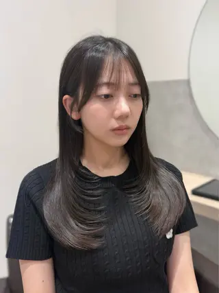 セミロング レイヤー/小顔前髪 🤍wakaのヘアスタイル