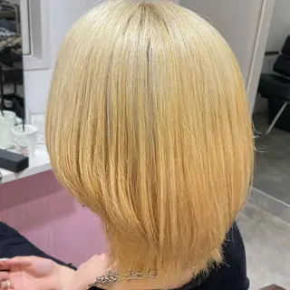 カラー メンズ ★デザインカラー ハイトーン ももか★のヘアスタイル