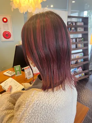 ミディアム カラー 長南 やよいのヘアスタイル