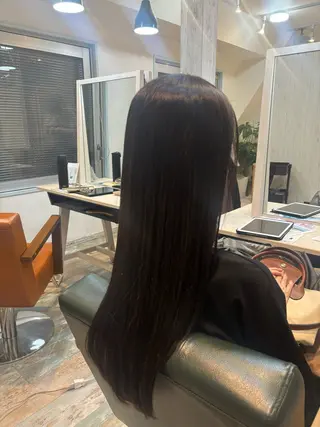 ロング 坂井まりん HALE ハレ銀座のヘアスタイル