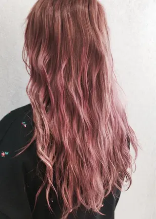 ロング カラー 白井 つづりのヘアスタイル