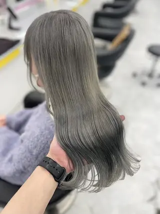 カラー official TUNE銀座🪞🪽のヘアスタイル