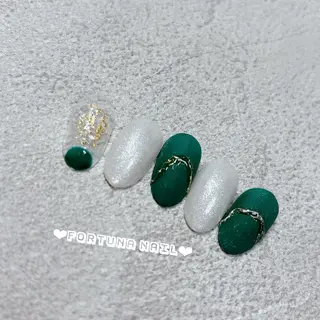ネイル Nail •Head スパFortunaのネイルデザイン