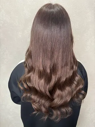 ミディアム カラー 横路 めぐみのヘアスタイル