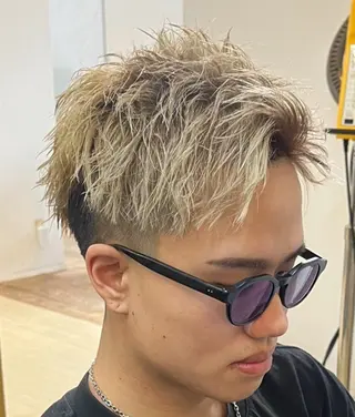 メンズ 市道 翼のヘアスタイル