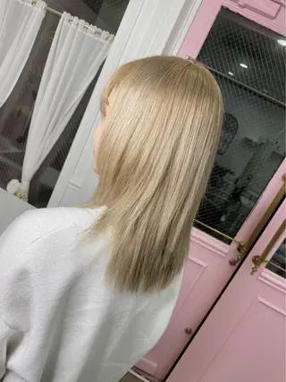 ロング カラー アニメカラー髪質改善 🎀🐰堀川智史🎀のヘアスタイル