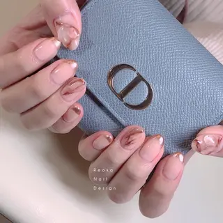 セミロング ネイル Blowe ニュアンスのネイルデザイン