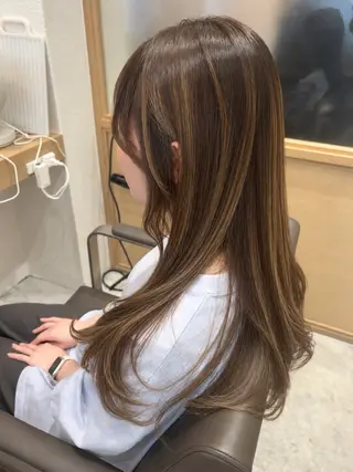 ロング カラー 久木原 ゆりのヘアスタイル