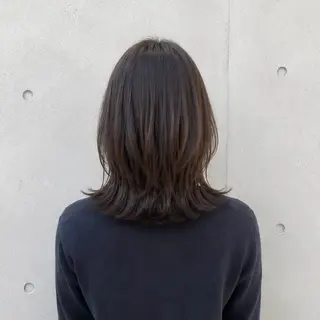 ミディアム 《期間限定無料》 ミディアムレイヤーのヘアスタイル