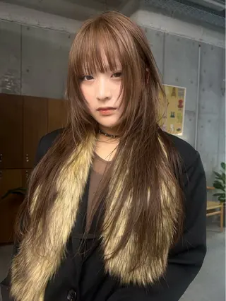 ロング karen 🌷名古屋、名駅のヘアスタイル
