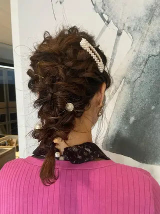 セミロング ヘアアレンジ カジュアルを女っぽく 𝗮𝘆𝗮𝗰𝗼のヘアスタイル