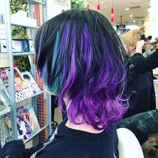 ミディアム ゆぴ☾‪/推しカラー /ハイトーンのヘアスタイル