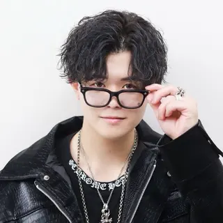 ショート カラー パーマ メンズ 🔥メンズ極🔥韓国 シャドウ/波巻き柿崎のヘアスタイル